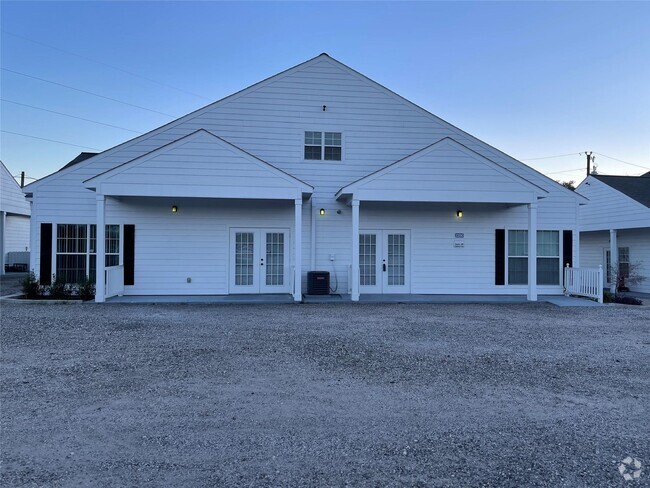 Building Photo - 20892 Cochran Rd Unit 4 Rental