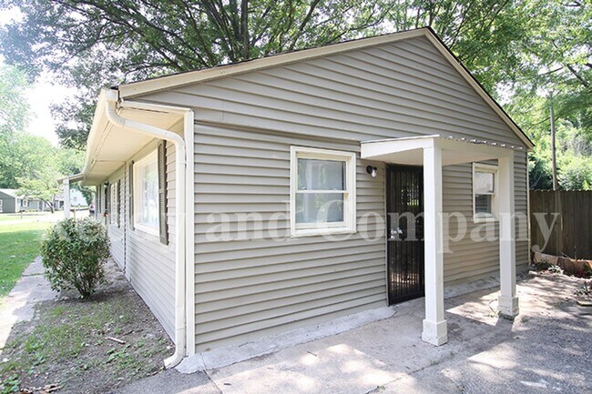 Photo - 961 Carrolton Rd