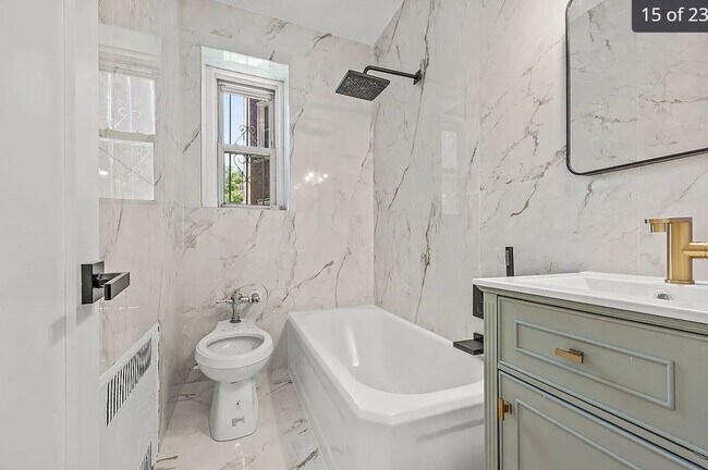 Photo - 124-16 84th Rd