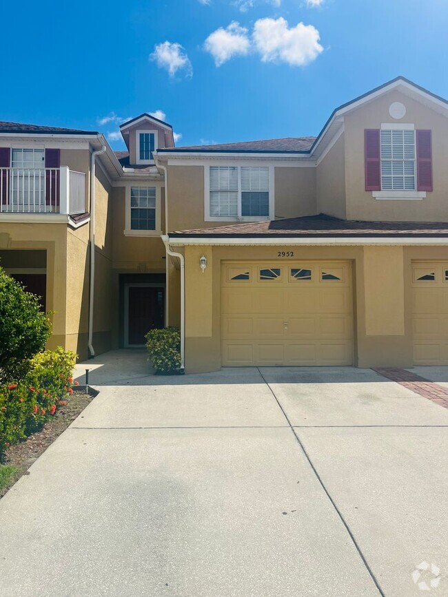 Building Photo - 2-Story Townhouse