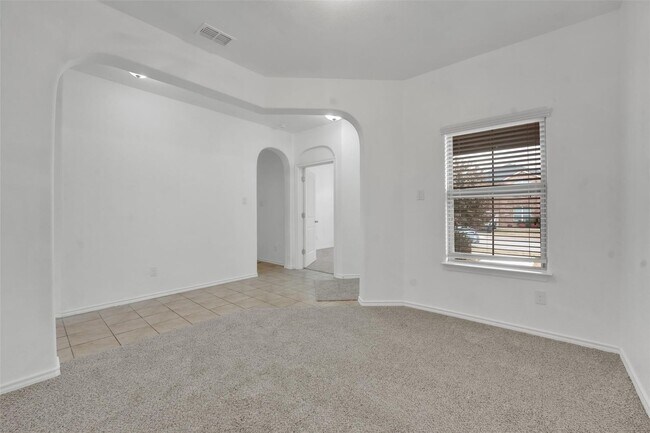 Photo - Super home in Saginaw MOVE IN READY NOW!