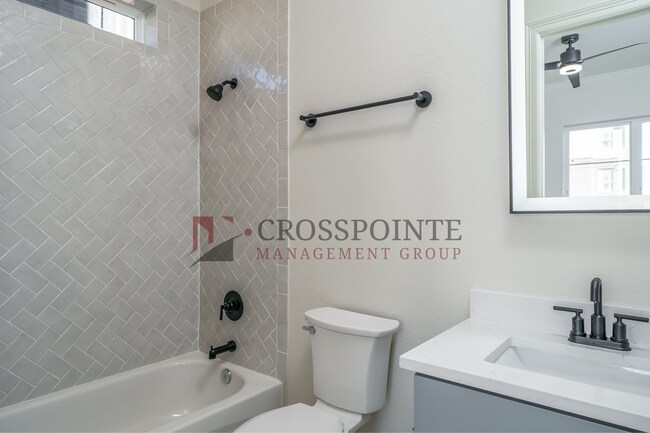 Photo - Luxury 3 bedroom, 3.5 Bath, 2 Car Garage Townhome- Fully Furnished!