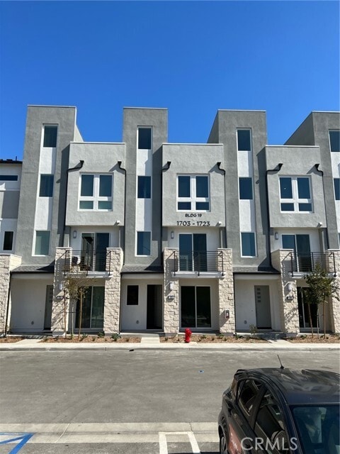 Building Photo - 1715 W Cara Dr Rental