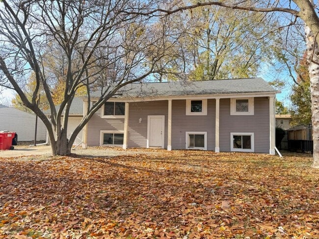 Building Photo - 1013 Frank Dr