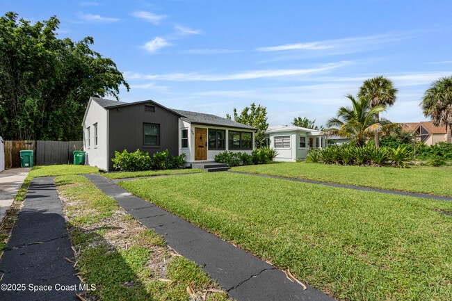 Photo - 509 E Fee Ave