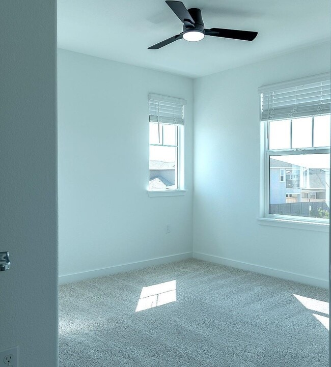 Photo - 3596 Kona Kai Wy