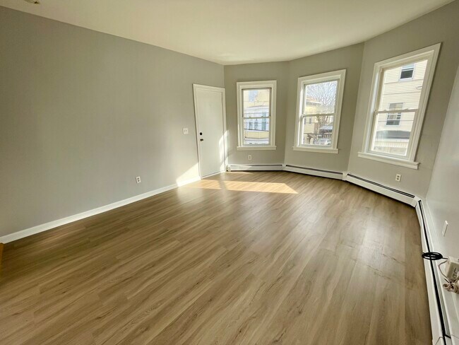 Photo - 48 Pekin St Unidad 2