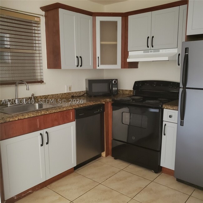 Photo - 1300 Moffett St Unit 110