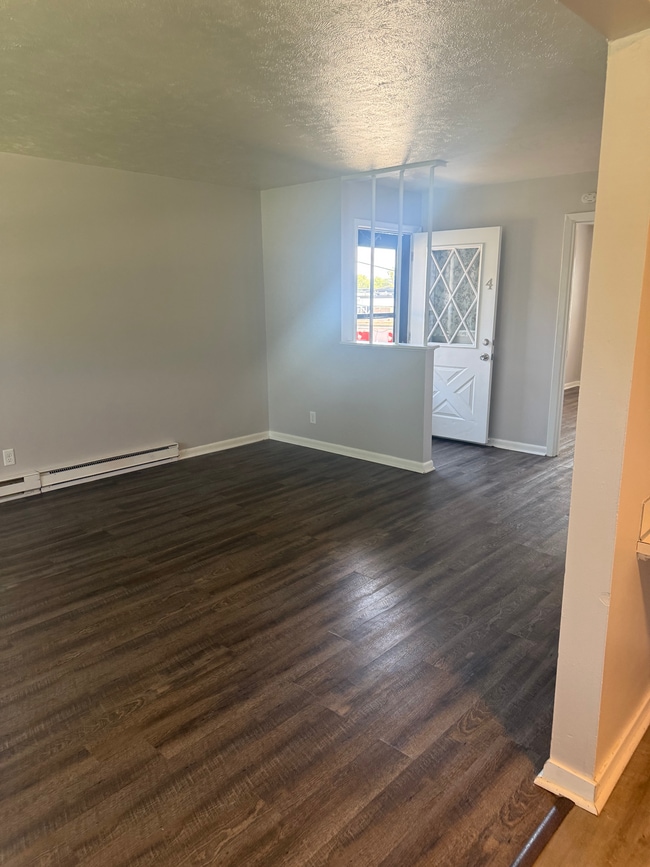 Building Photo - 5125 Marshall Dr Unit 4