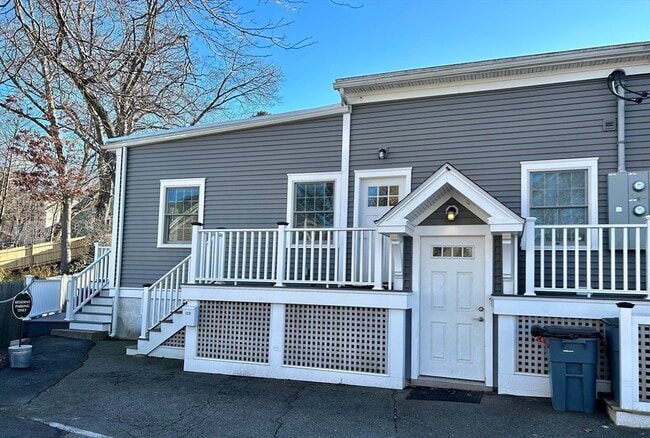 Photo - 127 Bridge St Unidad 1R