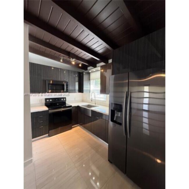 4910 SW 98th Avenue Rd