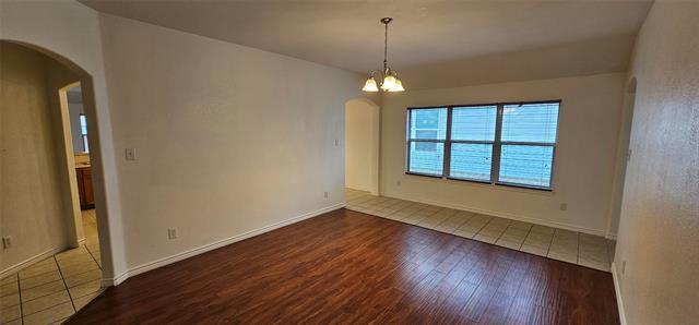 Photo - 1050 Warbler Ln