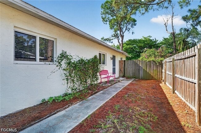 3489 Quails Walk
