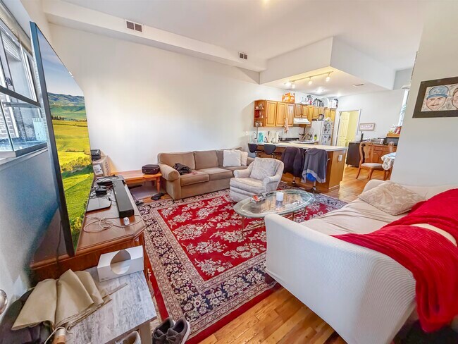 Photo - 255 4th St Unit 2L