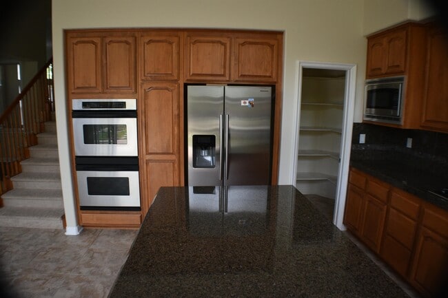 Photo - 2375 Sunny Point St