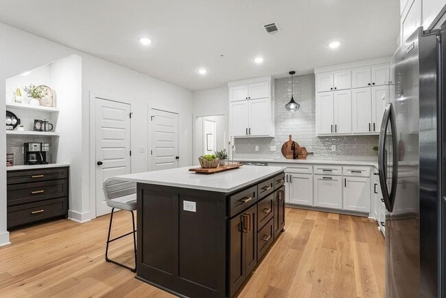 Photo - 4108 W Olive St