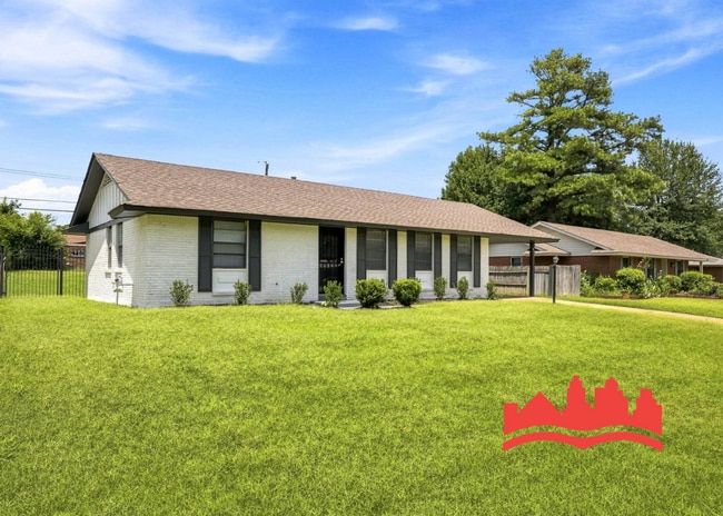 Photo - 852 Parkrose Rd