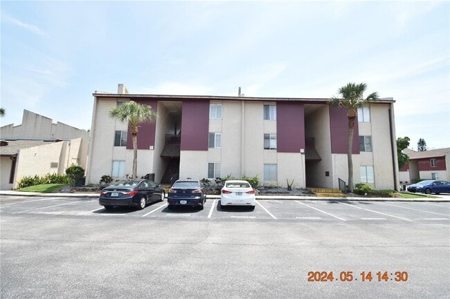 Building Photo - 3814 N Lake Dr Unit 70 Rental
