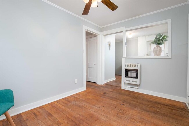 Photo - 2415 N Linn Ave