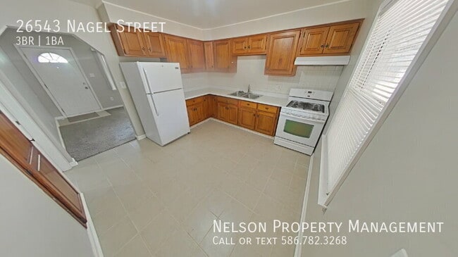 Photo - 26543 Nagel St