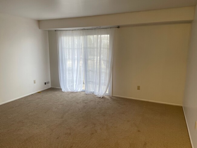 Photo - 201 Society Pl