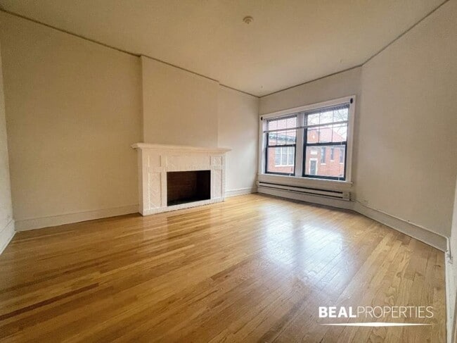 Building Photo - 1 bedroom in EVANSTON IL 60202 Unit S3