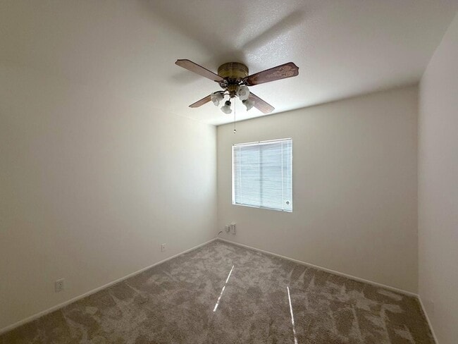 Photo - 19858 N 33rd Pl