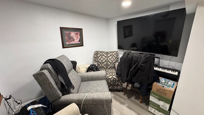 Photo - 1254 N Bosworth Ave Unit 1B