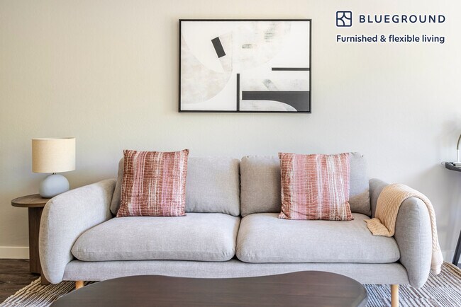 Photo - 2721 Midtown Ct Unidad FL2-ID1894