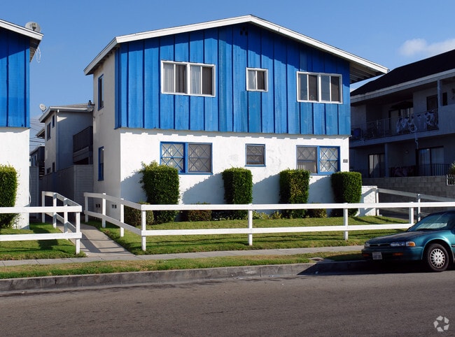 315-317 Venice Way