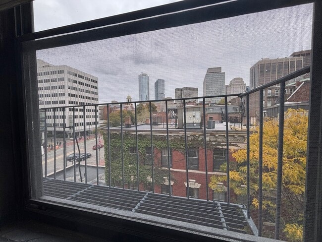 Photo - 13 S Russell St Unit 6