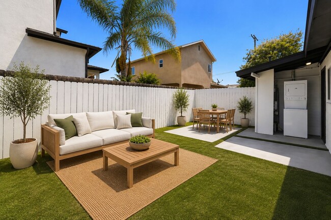 Photo - 1380 Grove Ave Unidad 1380 Grove Ave
