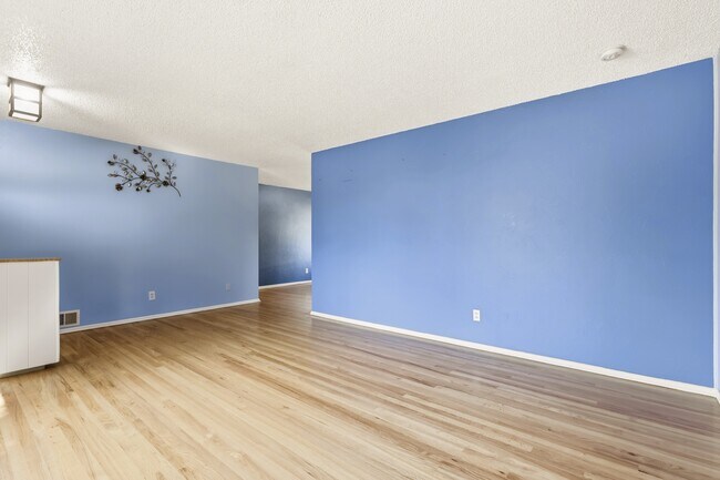 Photo - 3705 W Eastman Ave