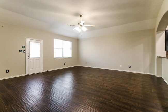 Photo - 5107 Light Bluff Ct