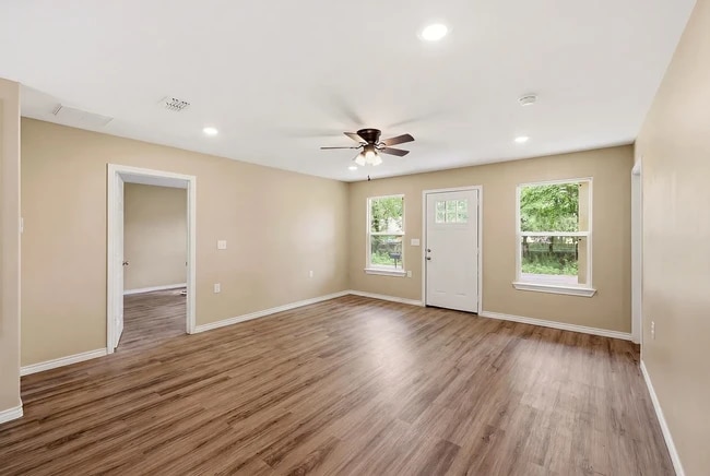 612 Timberline Dr