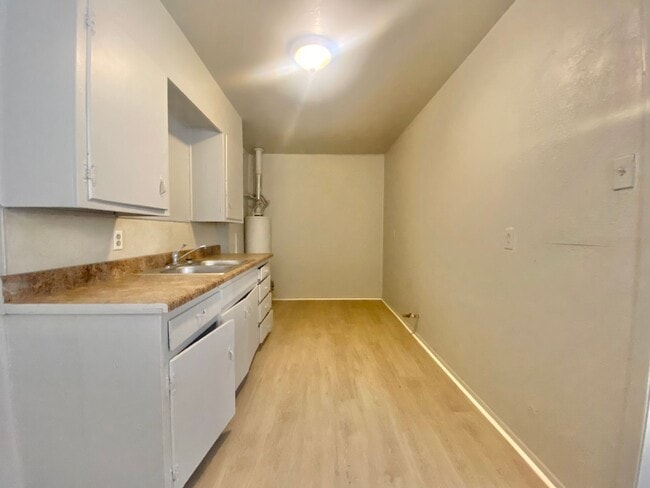 Photo - 1108 42nd St Unit A