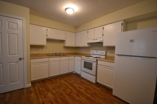 Photo - Dogwood Apartments Unit 20