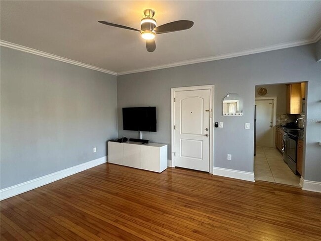Photo - 2117 W Dekle Ave Unidad E2
