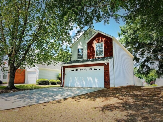 Building Photo - 2715 Barnwood Crossing NW