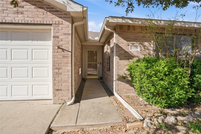 Photo - 3825 Cane River Rd