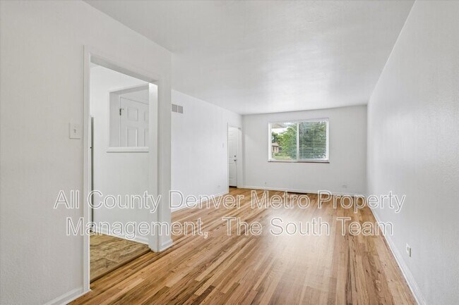 Photo - 10207 E 14th Ave