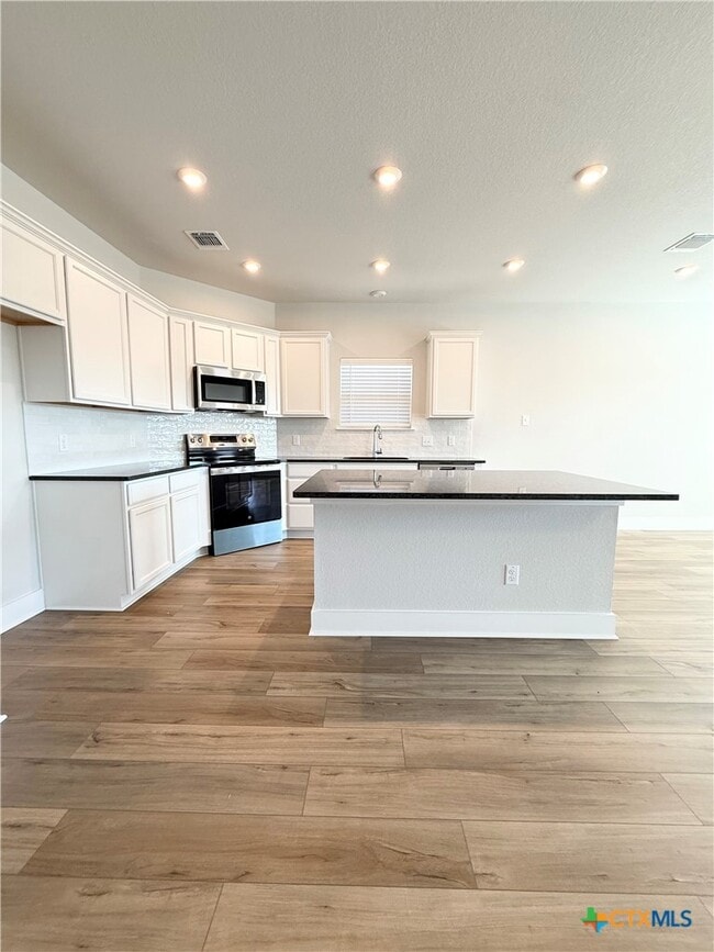 Photo - 4561 Allison Dr