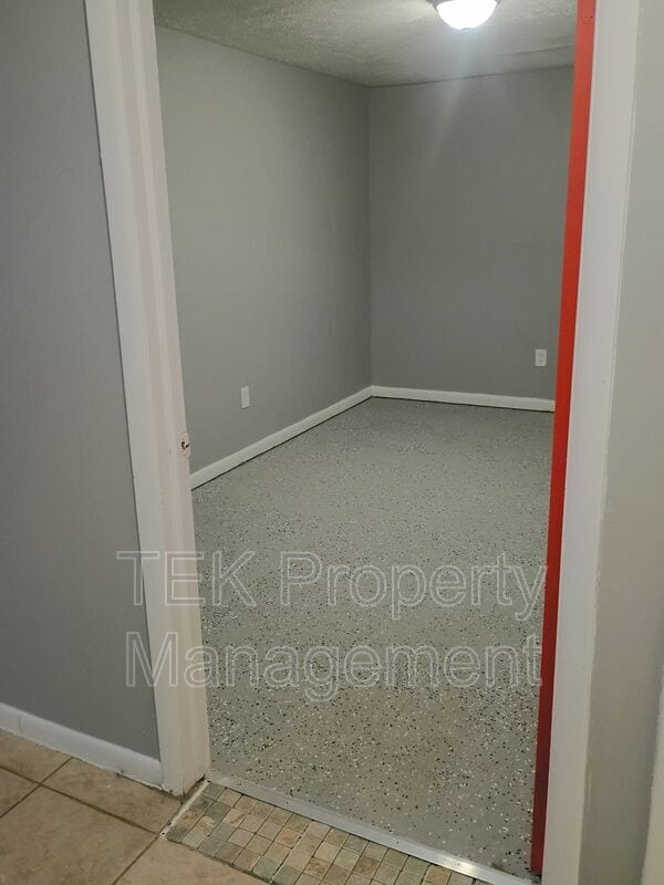 Photo - 471-473 North Goodman Street