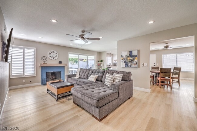 6931 Wedgewood Way