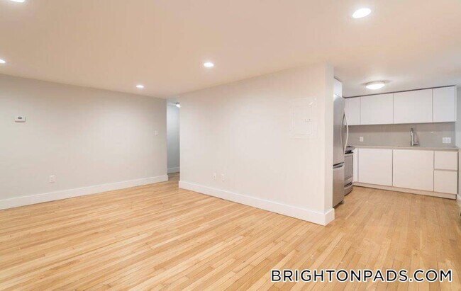 Photo - 31 South St Unidad B4