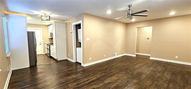 Photo - 1291 Lorenzo Dr SW