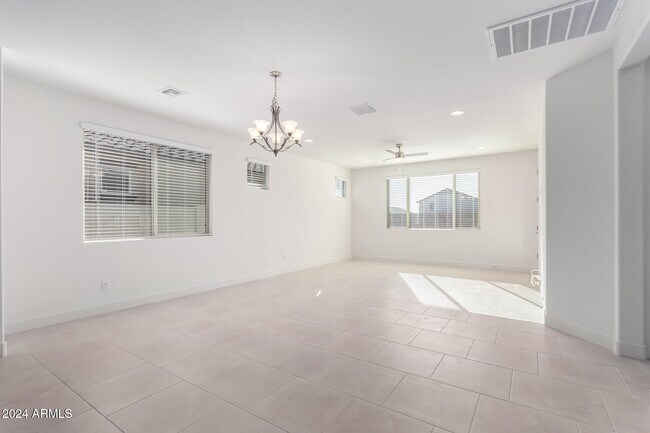 Photo - 21591 W Papago St