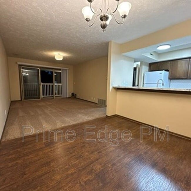 Building Photo - 6235 Holdrege St