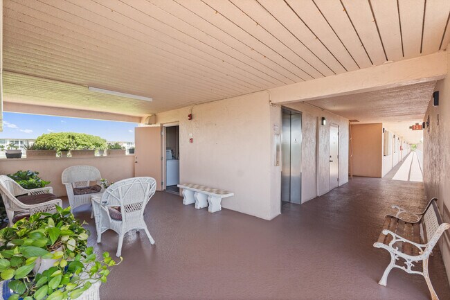 2515 NE 2nd Ct Unit 418