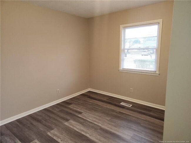 Photo - 318 Longhorn Dr